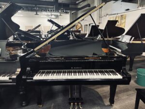 Kawai Model KG-2E Ebony Gloss 5'10" Grand Piano
